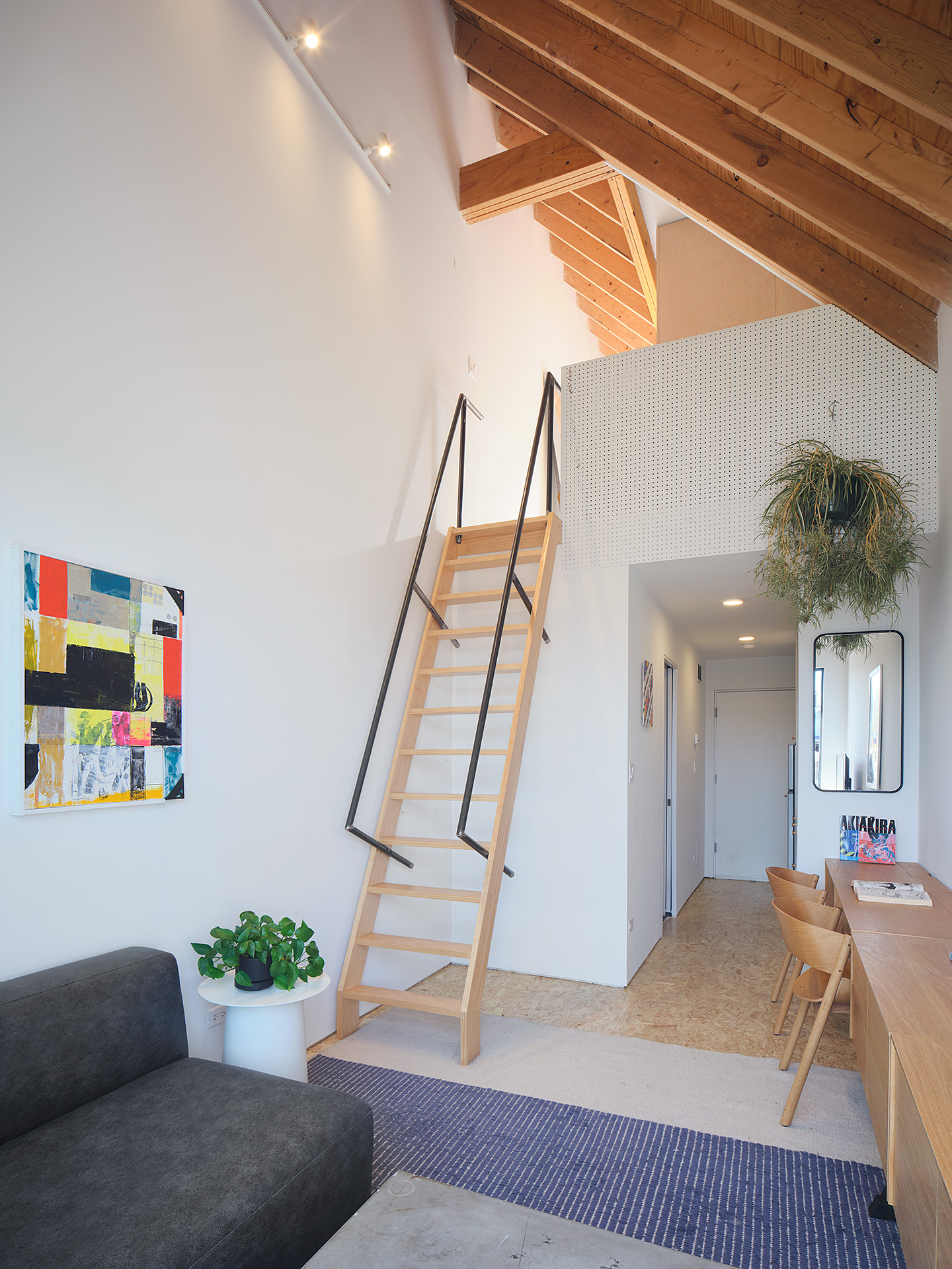 2129 N Kimball Ave - D